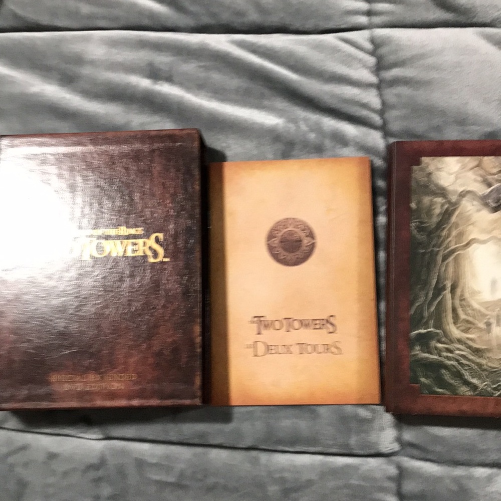 THE LORD OF THE RINGS - Picture 2 of 6